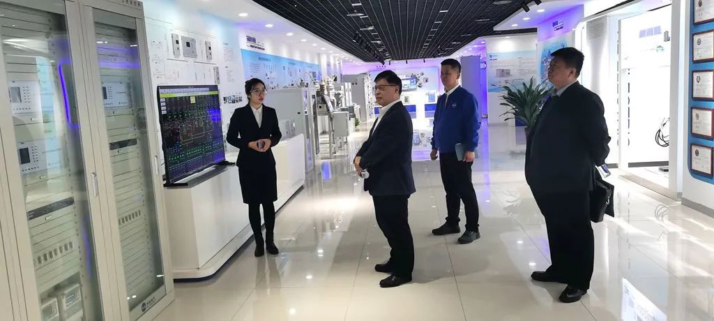 董先军1.jpg